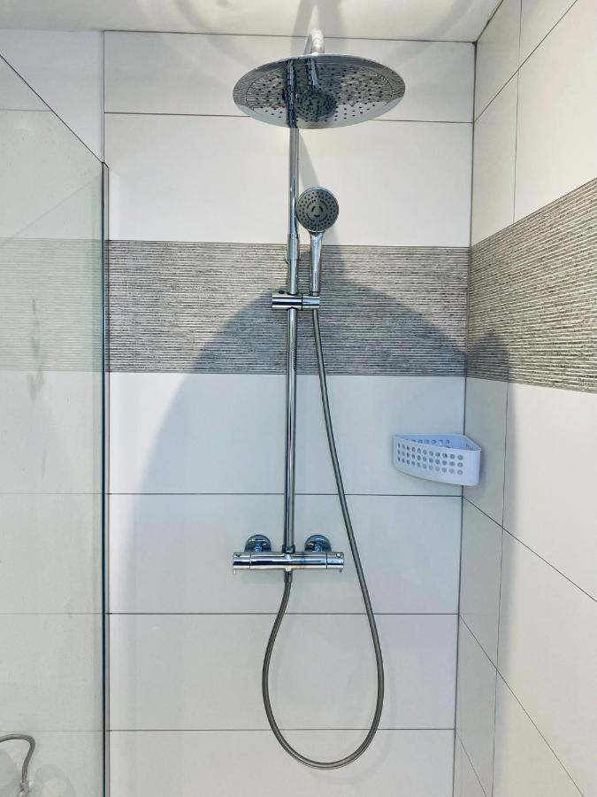 100% Renovated - Quiet Appartment لييج المظهر الخارجي الصورة
